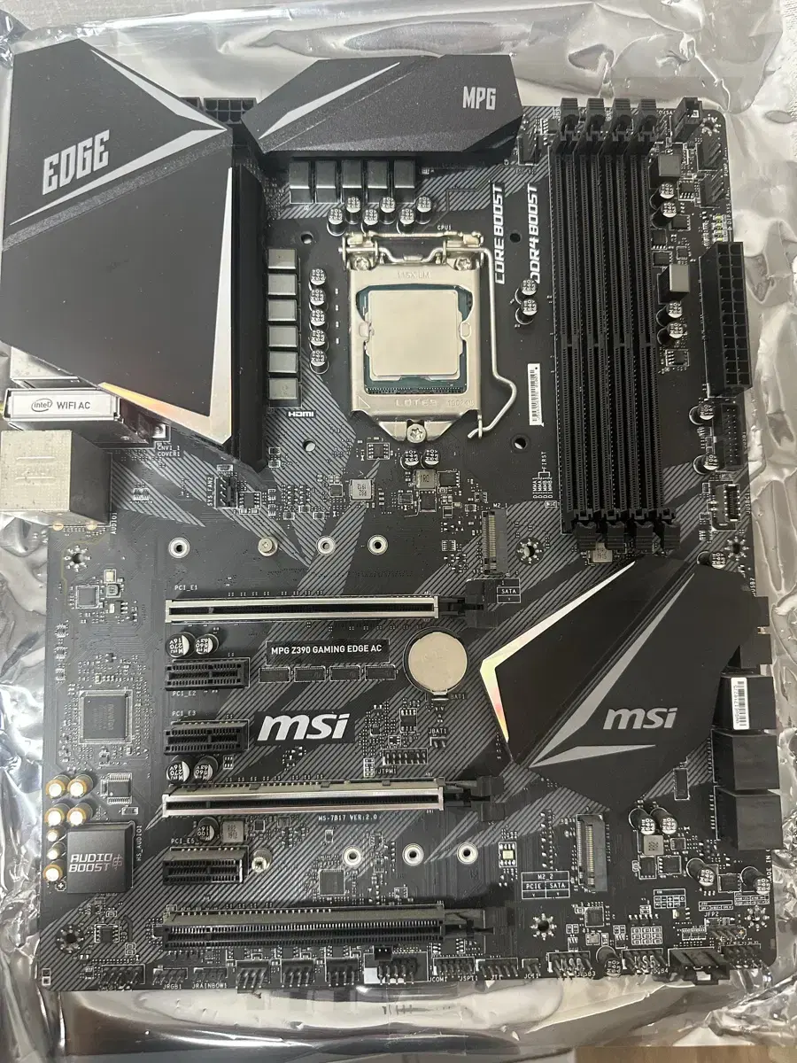 I7 9700K, msi z390 gaming edge ac wifi